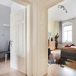 Residenz Bis 6 Gaeste , Bis 4 Gaeste, Elbflorenz Bis 2 Gaeste アパート ドレスデン