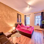 Residenz Bis 6 Gaeste , Bis 4 Gaeste, Elbflorenz Bis 2 Gaeste ドレスデン