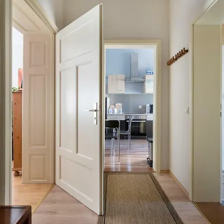 Residenz Bis 6 Gaeste , Bis 4 Gaeste, Elbflorenz Bis 2 Gaeste Appartement *