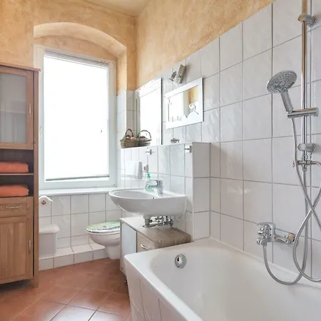 Residenz Bis 6 Gaeste , Bis 4 Gaeste, Elbflorenz Bis 2 Gaeste Appartement *