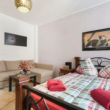 Residenz Bis 6 Gaeste , Bis 4 Gaeste, Elbflorenz Bis 2 Gaeste 德累斯顿