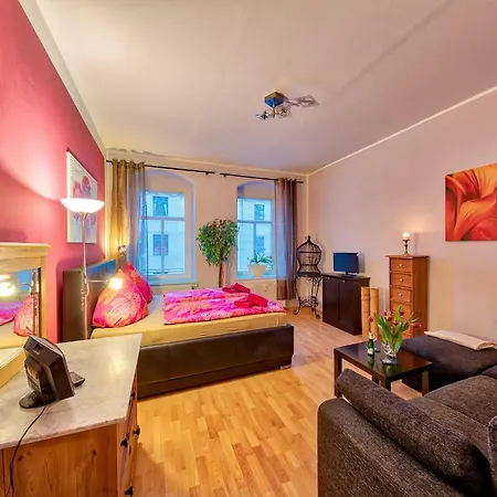 Residenz Bis 6 Gaeste , Bis 4 Gaeste, Elbflorenz Bis 2 Gaeste * 德累斯顿