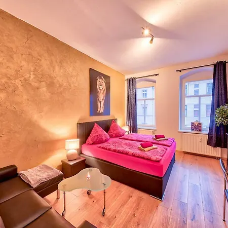 Residenz Bis 6 Gaeste , Bis 4 Gaeste, Elbflorenz Bis 2 Gaeste 德累斯顿