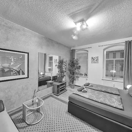 Residenz Bis 6 Gaeste , Bis 4 Gaeste, Elbflorenz Bis 2 Gaeste ドレスデン