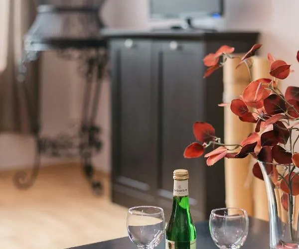 Residenz Bis 6 Gaeste , Bis 4 Gaeste, Elbflorenz Bis 2 Gaeste Appartement *