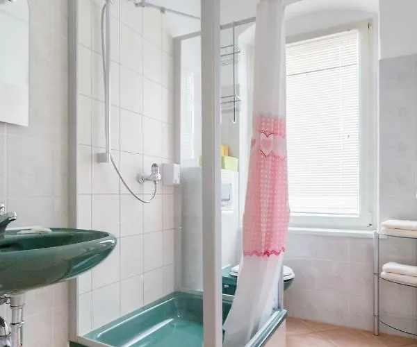 Appartement Residenz Bis 6 Gaeste , Bis 4 Gaeste, Elbflorenz Bis 2 Gaeste