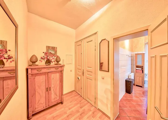Residenz Bis 6 Gaeste , Bis 4 Gaeste, Elbflorenz Bis 2 Gaeste *