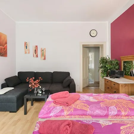Residenz Bis 6 Gäste , Bis 4 Gäste, Elbflorenz Bis 2 Gäste Apartment